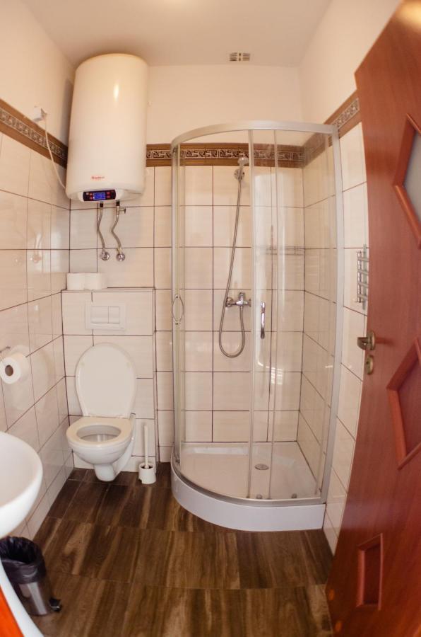 Hotel Galeria Prl à Borne Sulinowo Extérieur photo